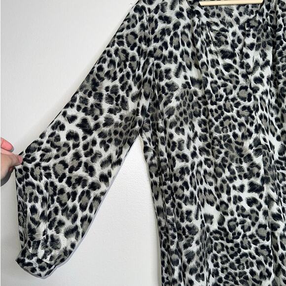 Daniel Rainn Black Gray Animal Print Blouse Long Sleeve 1X Plus Size - Picture 3 of 5